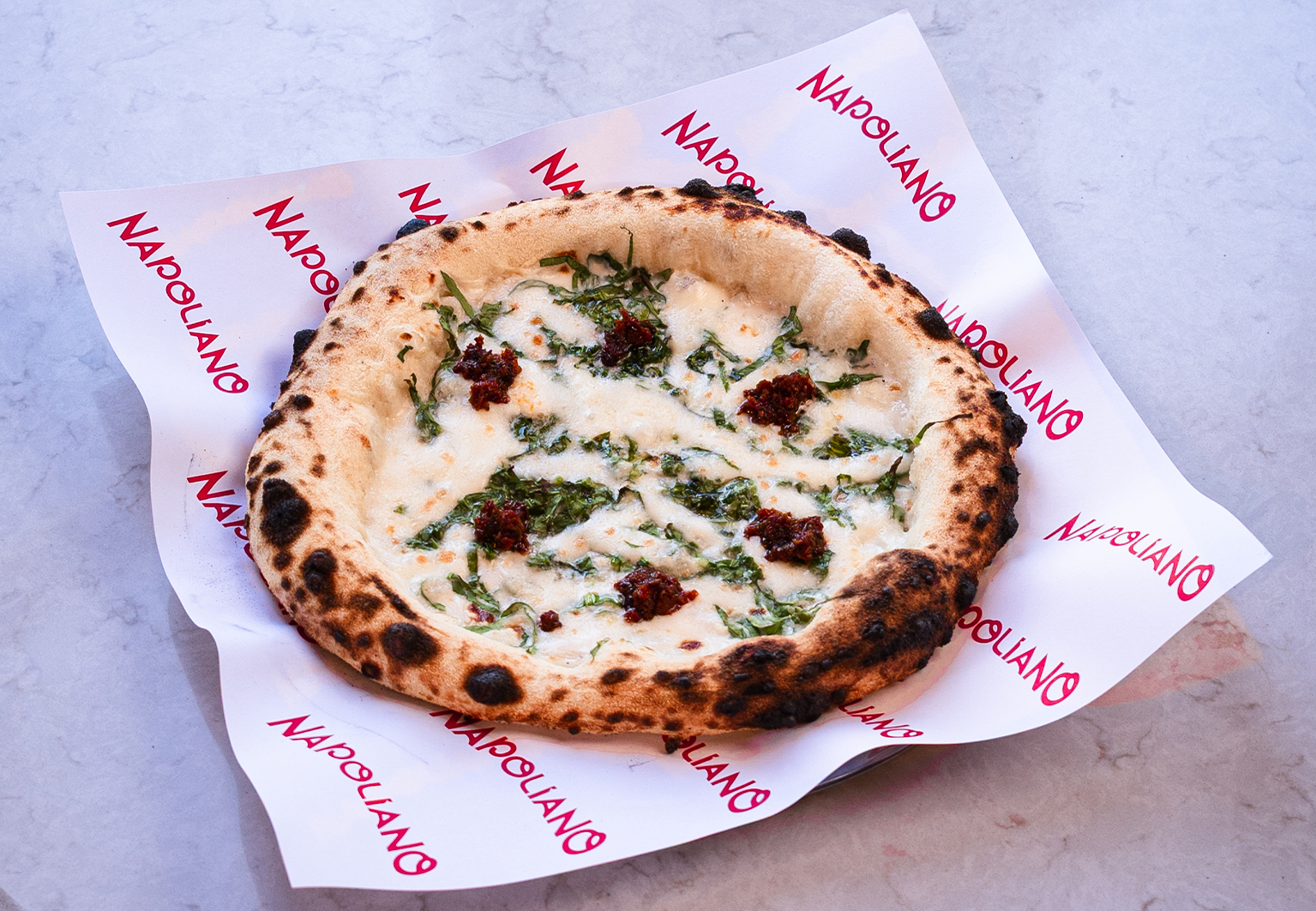 Otlu Peynirli pizza